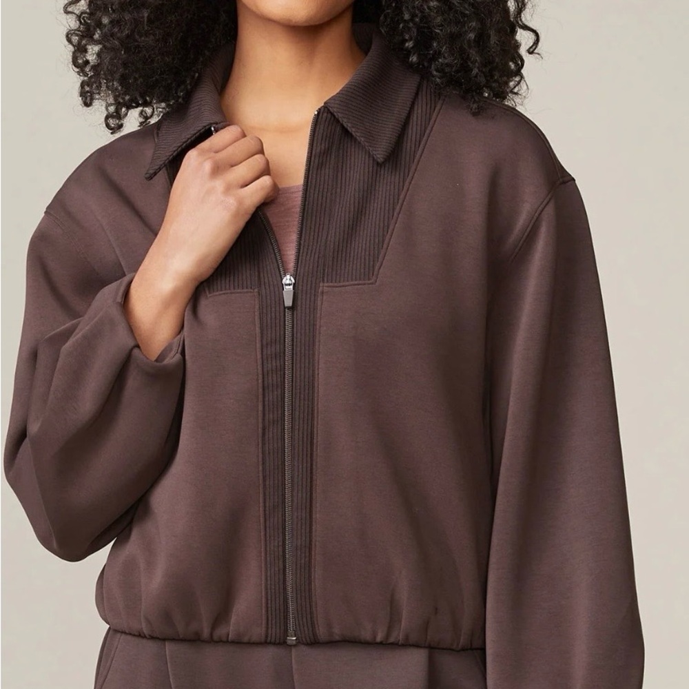 Thrive  Jacket